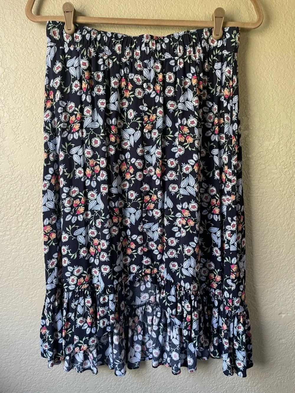 LOFT Petites Womens Medium MP Navy Floral Ruffle Hem Midi Rayon Skirt Modest